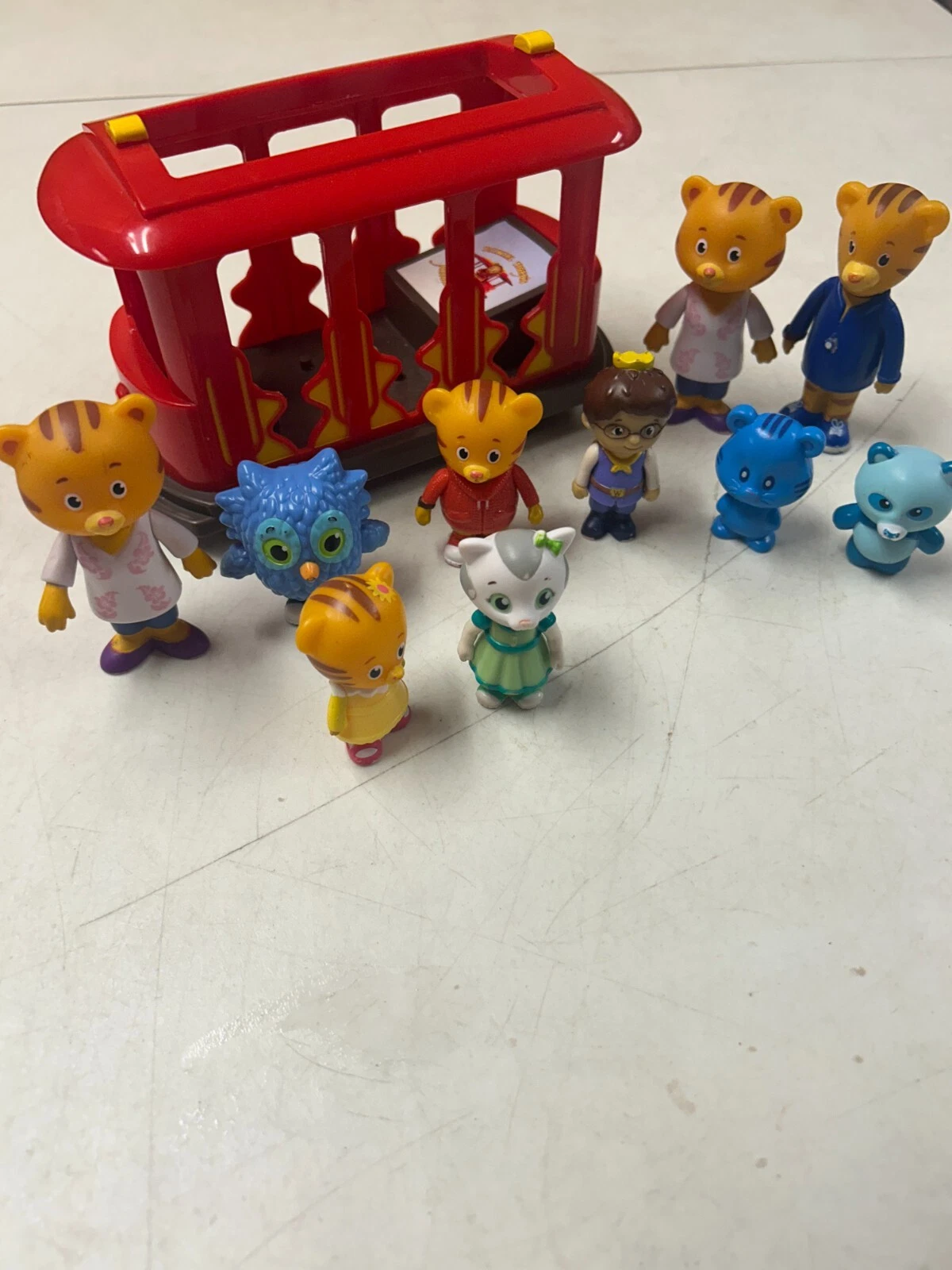  carro carrinho de passeio daniel tiger's neighborhood pull back & go carregado com figuras 