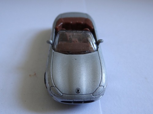 Welly jaguar xk8