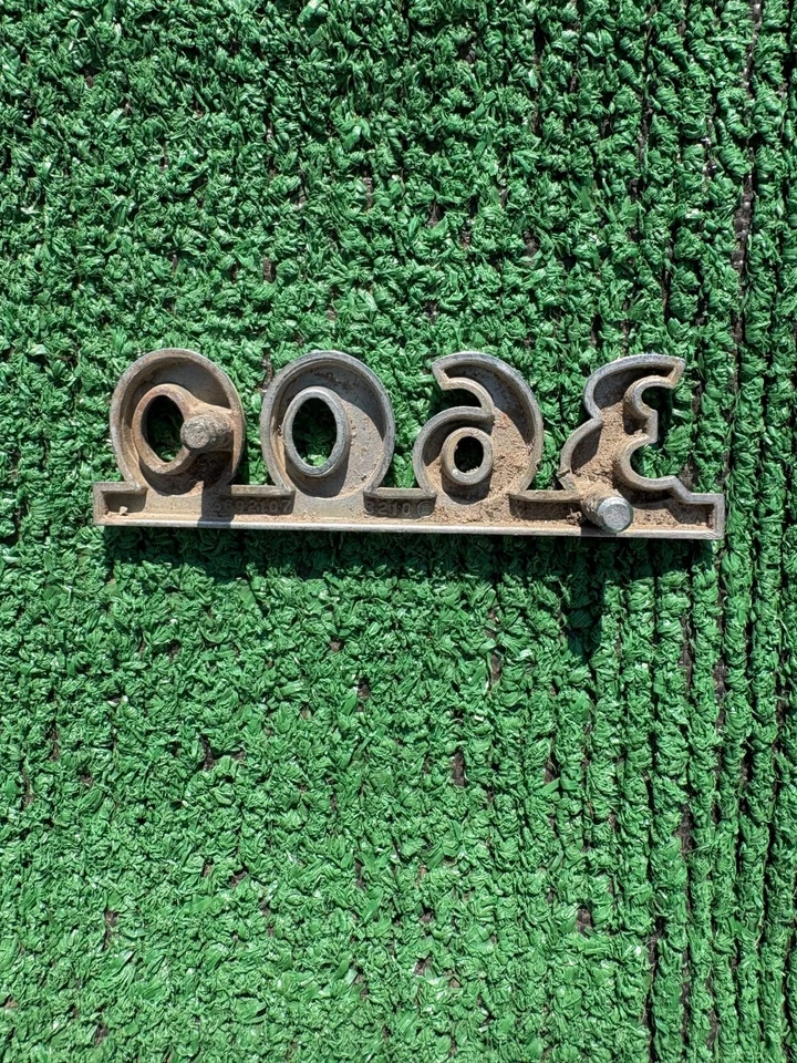 1950 1951 Chevrolet 3600 truck small hood side emblem 50 51 Foto 4 de 4