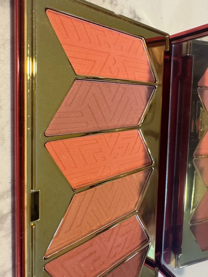 PÜR X BARBIE Malibu Blush Signature 6 Piece Blush Palette NEW - Image 3 of 4