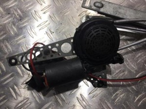 Fensterhebermotor Vorne Rechts  BMW 3-Series DE179458-88