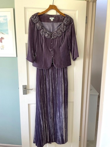 Medici Light Purple Crushed Velvet Wedding Outfit Wedding Outfit Size 14 - Picture 6 of 13