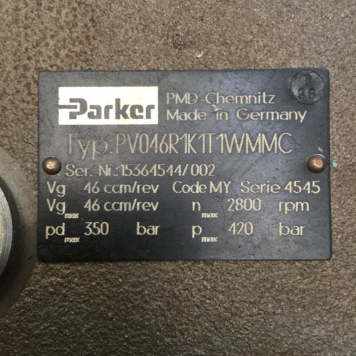Parker PV046R1K1T1WMMC axial piston pump 2800rpm with motor flange Used UMP - Picture 3 of 3