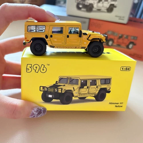 Modelo 596 escala 1/64 Hummer H1 amarillo diecast coche modelo juguete regalo nuevo en caja - Imagen 5 de 5