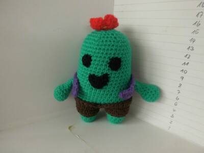 Häkelpuppe Spike Hamdarbeit Amigurumi Geschenk 