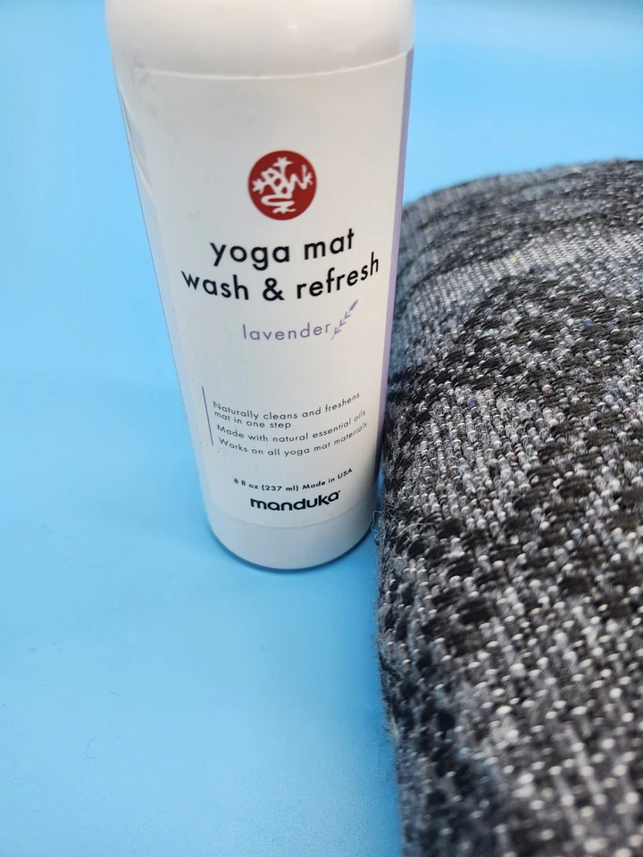 Manta de yoga de algodón Manduka 66x82 gris + estera de yoga lavado y refresco spray lavanda Foto 4 de 4