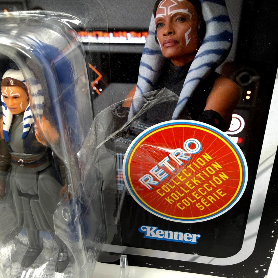 Lote Colección Retro Star Wars Ahsoka Ahsoka Tano Sabine Wren HK-87 Figuras NUEVO Foto 3 de 4