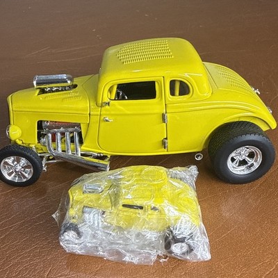 Hot Wheels Legends 1934 Ford Hot Rod Magazine 1:24 Scale Diecast