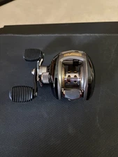 Bass Pro Johnny Morris Signature Series Bait Casting Reel (Left Hand) 