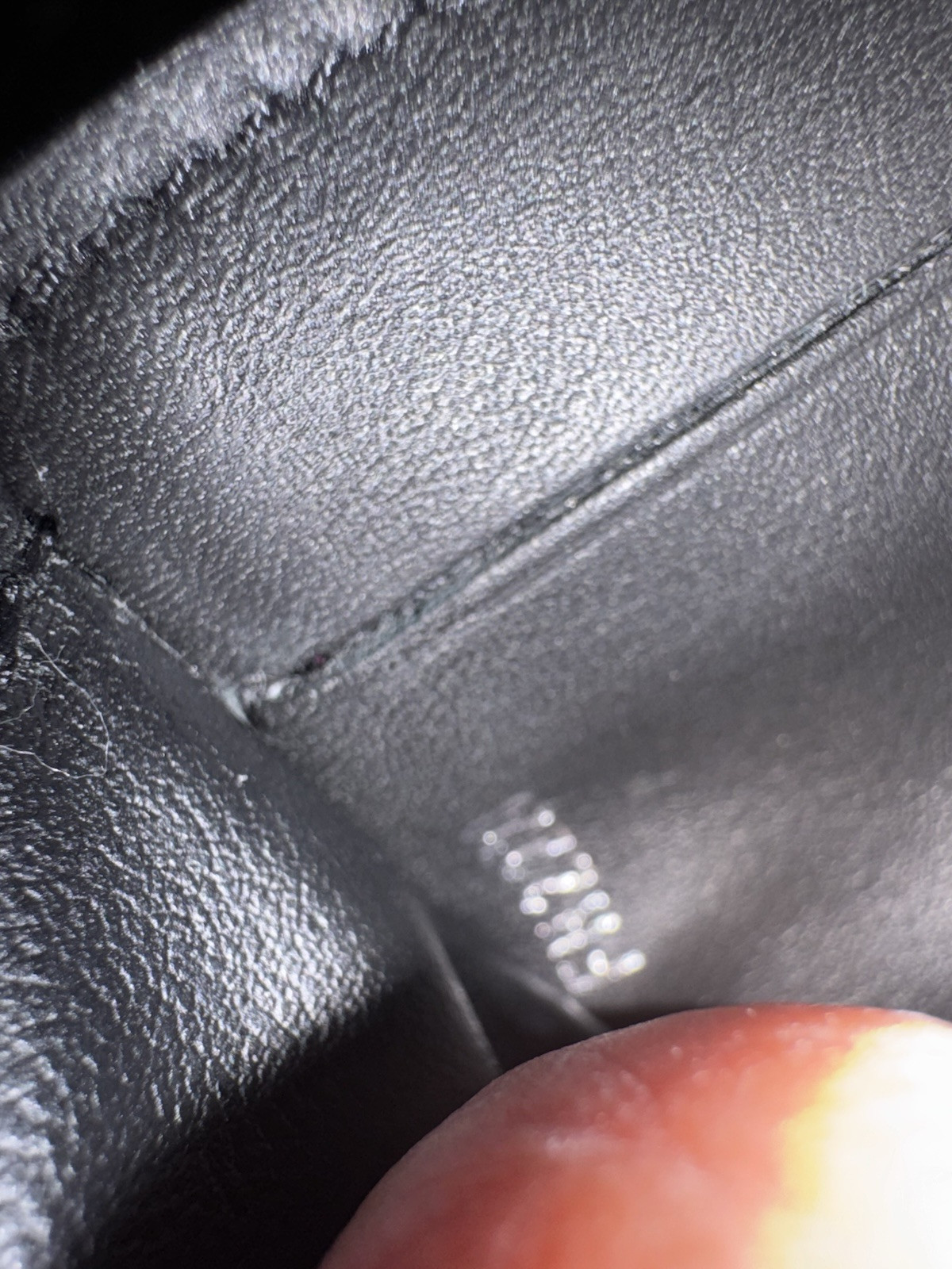 Louis Vuitton monogram Eclipse Reverse Discovery - image 12