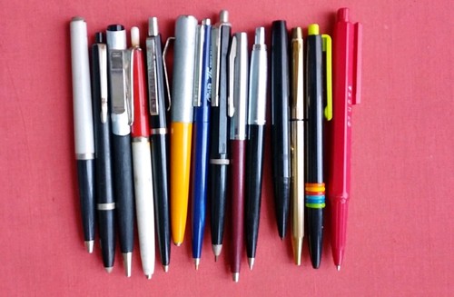 Konvolut 14 Vintage Kugelschreiber Vintage, inkl. CLASSIC 2500, SENATOR, KOH-I-NOOR, USSR - Bild 1 von 7