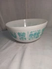 Vintage Pyrex #403 Amish Butterprint Turquoise White 2-1/2 QT Mixing Bowl