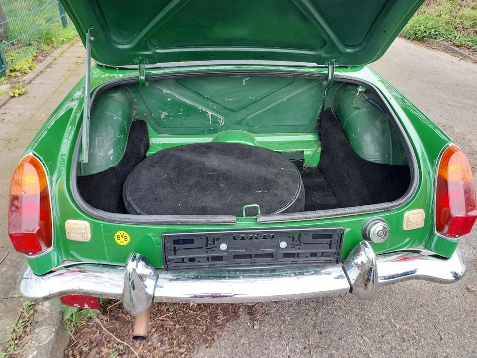 oldtimer auto cabrio MG - Bild 4 von 4