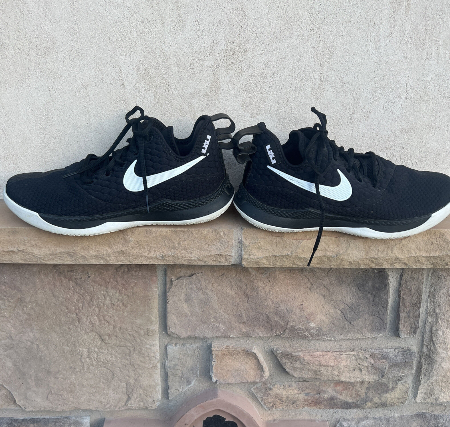 Nike LeBron Witness 3 Black White 