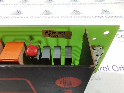 TRANE PLC AC950623 CONTROLLER X13740080-01 A1 / P100-813 E 1-D - Picture 4 of 6