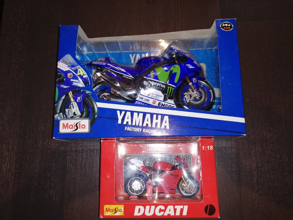 Yamaha Factory Racing N. 46 Maisto 1:10 - Immagine 4 di 4