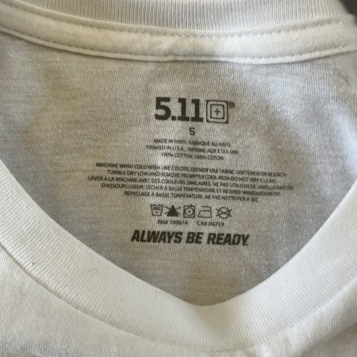 CAMISETA BLANCA TÁCTICA ""SIEMPRE ESTÉ LISTA"" GRÁFICA 5.11 ADULTO PEQUEÑA - Imagen 3 de 3