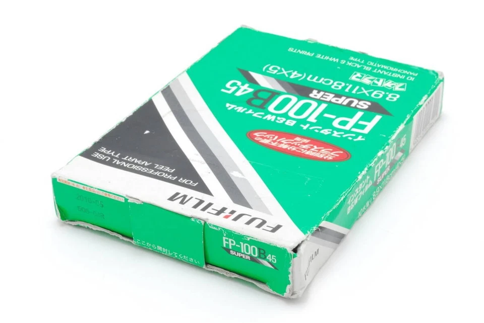 *NEW 1 Pcs* FUJIFILM FP-100B45 SUPER Instant B & W Film 2010 - Image 3 of 4