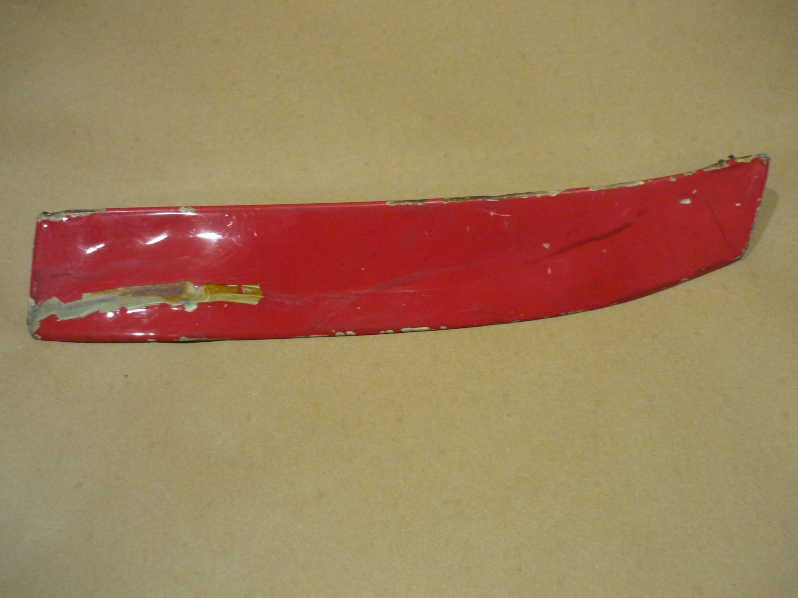Ferrari Testarossa, 512 TR - LH Front Light Top Panel  (Damage)  - P/N 61476900