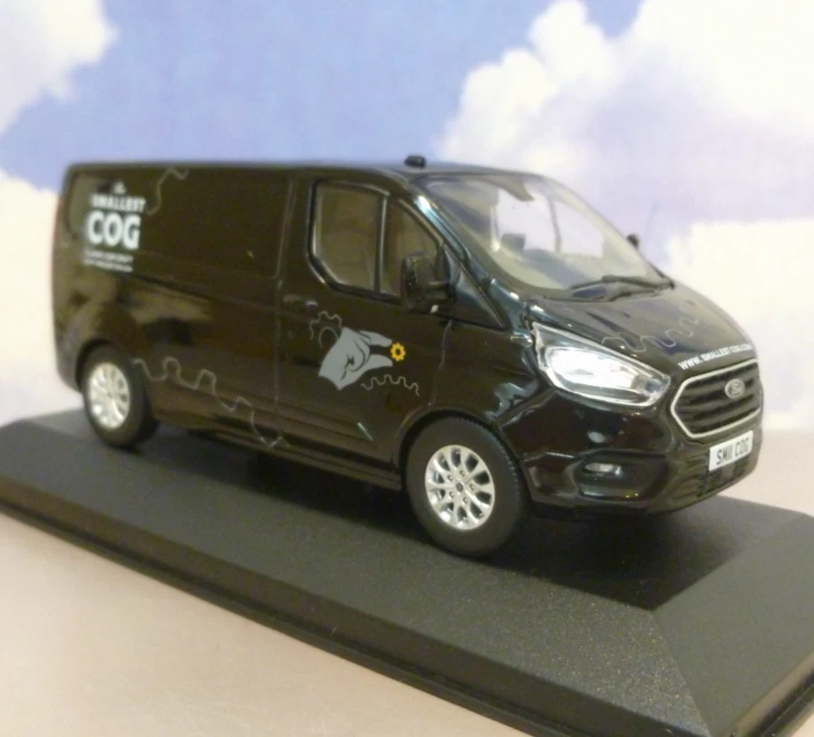 VANGUARD 1/43 2022 FORD TRANSIT 300L1 RICHARD HAMMOND SMALLEST COG BLACK VA15105 - Image 3 of 4