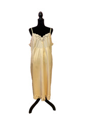 Vintage Vanity Fair Night Gown Cream Lace Trim Sz 42