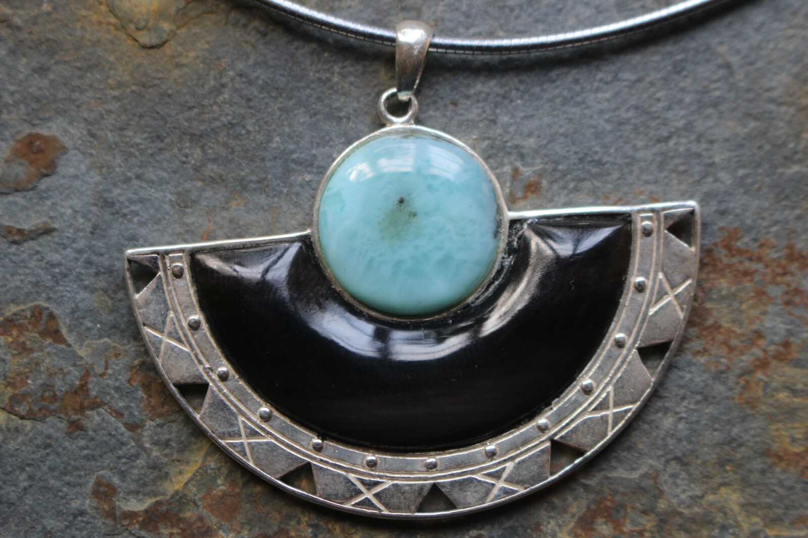 Collier chaine argent 925 pendentif corne buffle bleu stone Larimar
