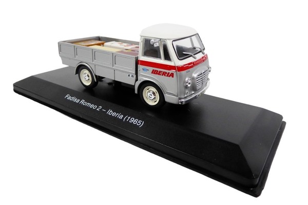 Ixo - Fadisa Romeo 2 4X2 TräGer 1965 Iberia Im Blister Verkauft - 1/43 - G1H2...-image