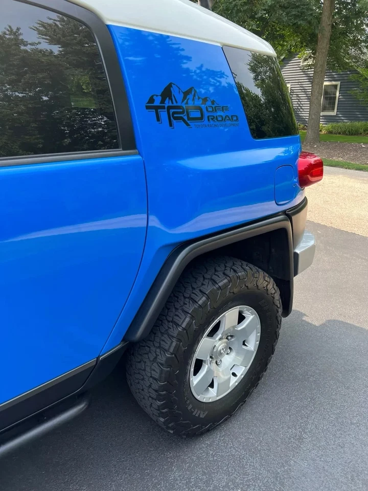 2007 Toyota FJ Cruiser  - Image 2 of 4