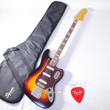 Imballaggio sicuro per chitarra baritona Squier Classic Vibe Bass VI!
