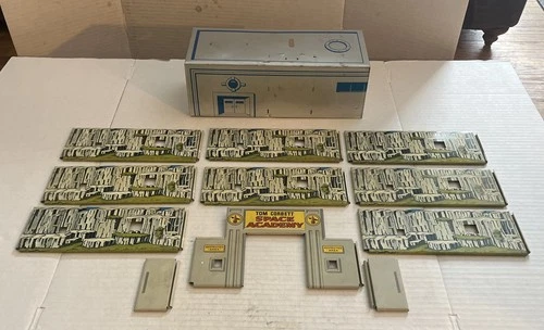 Louis Marx Toys Tom Corbett Space Academy Playset Building Pieces. 12 In All