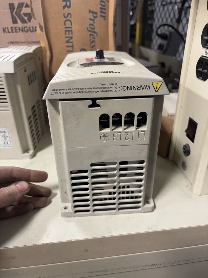 Automation Direct GS2-23P0 230 V 3,0 HP AC Drive con teclado USADO Foto 4 de 4