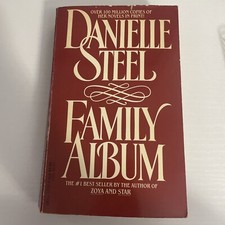 Family Album : A Novel by Danielle Steel 1989, Trade Paperback  4Z33