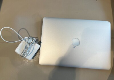 Apple MacBook Air 13.3 inch Laptop - MJVE2LL/A (2015, Silver