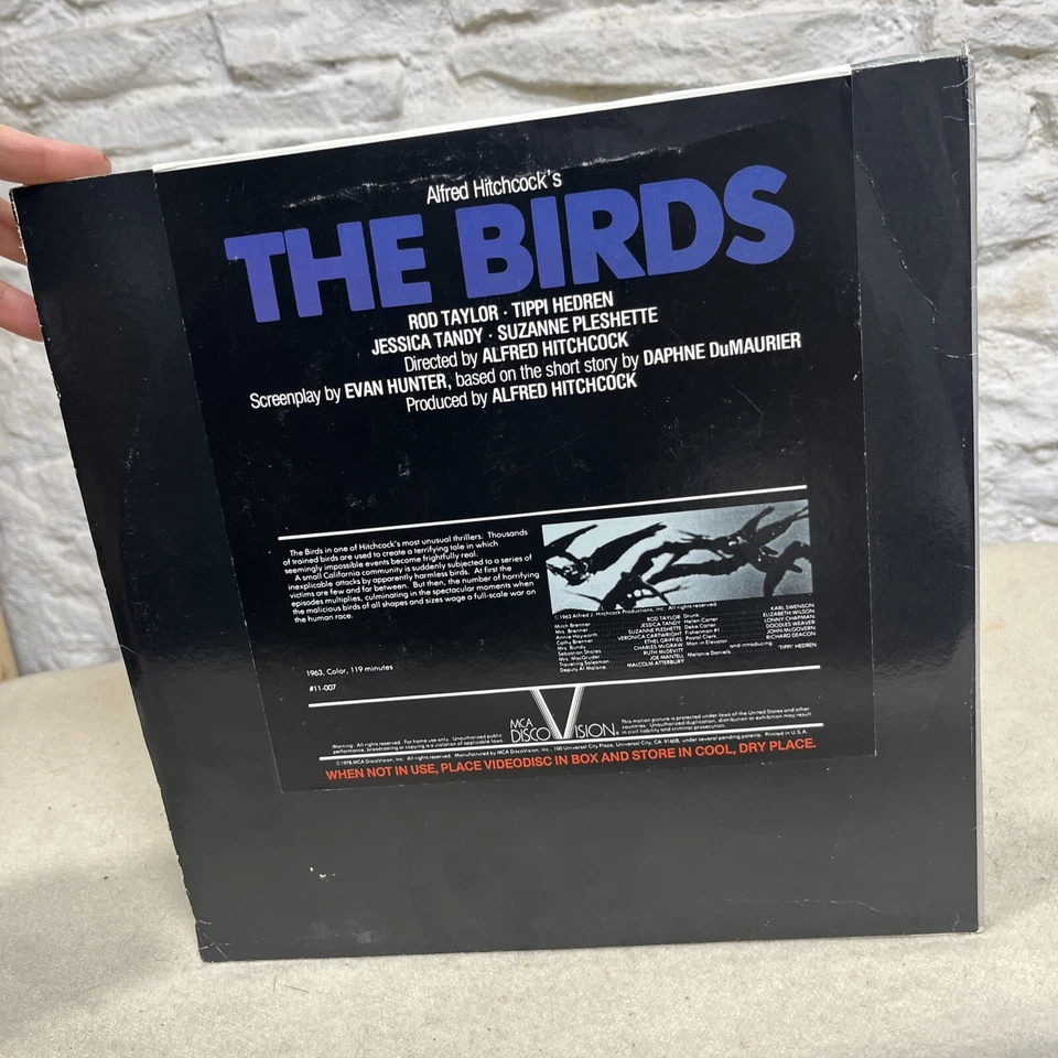 Lot of 6 Sci-Fi Drama Thriller Laser Disc Movies Birds 12 Monkeys Dracula Alien - Image 4 of 4