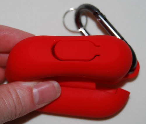 New Watruer Solid Red Silicone AirPods Pro Protective Case with Metal Hang Clip - Picture 4 of 6