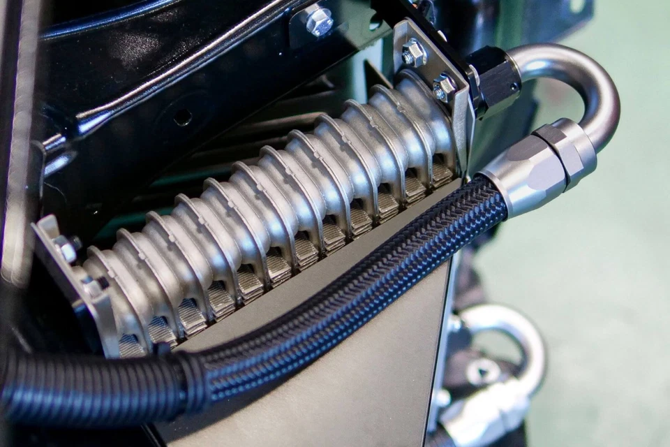 Kit de enfriador de aceite tipo S HKS FA24 para Toyota GR86 ZN8 2022 / Subaru BRZ ZD8 Foto 2 de 4