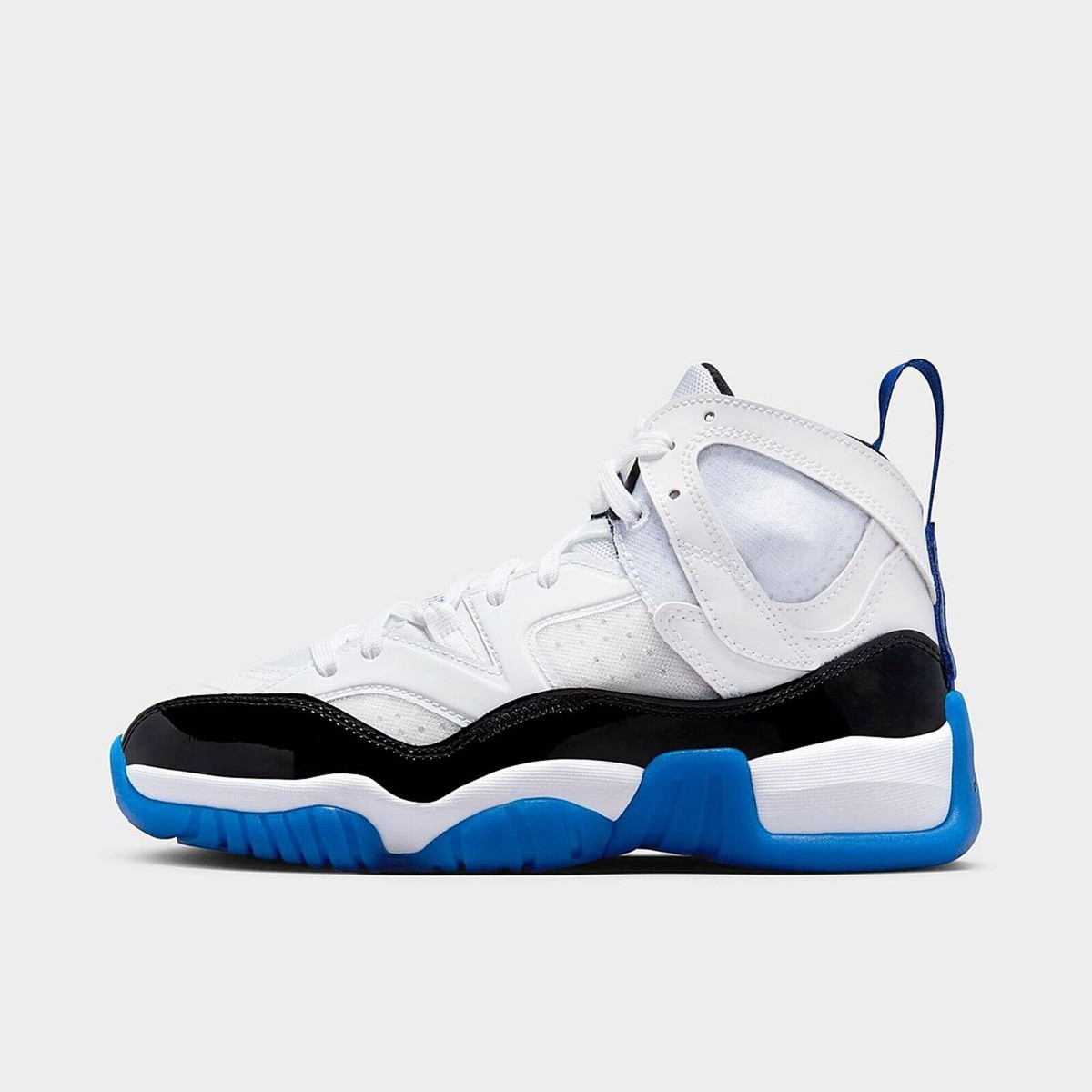 【大人気】★ナイキ★Jumpman Two Trey BLUE 早い者勝ち!! Nike Jumpman Two Trey (GS) White/ Game Royal DQ8431-140