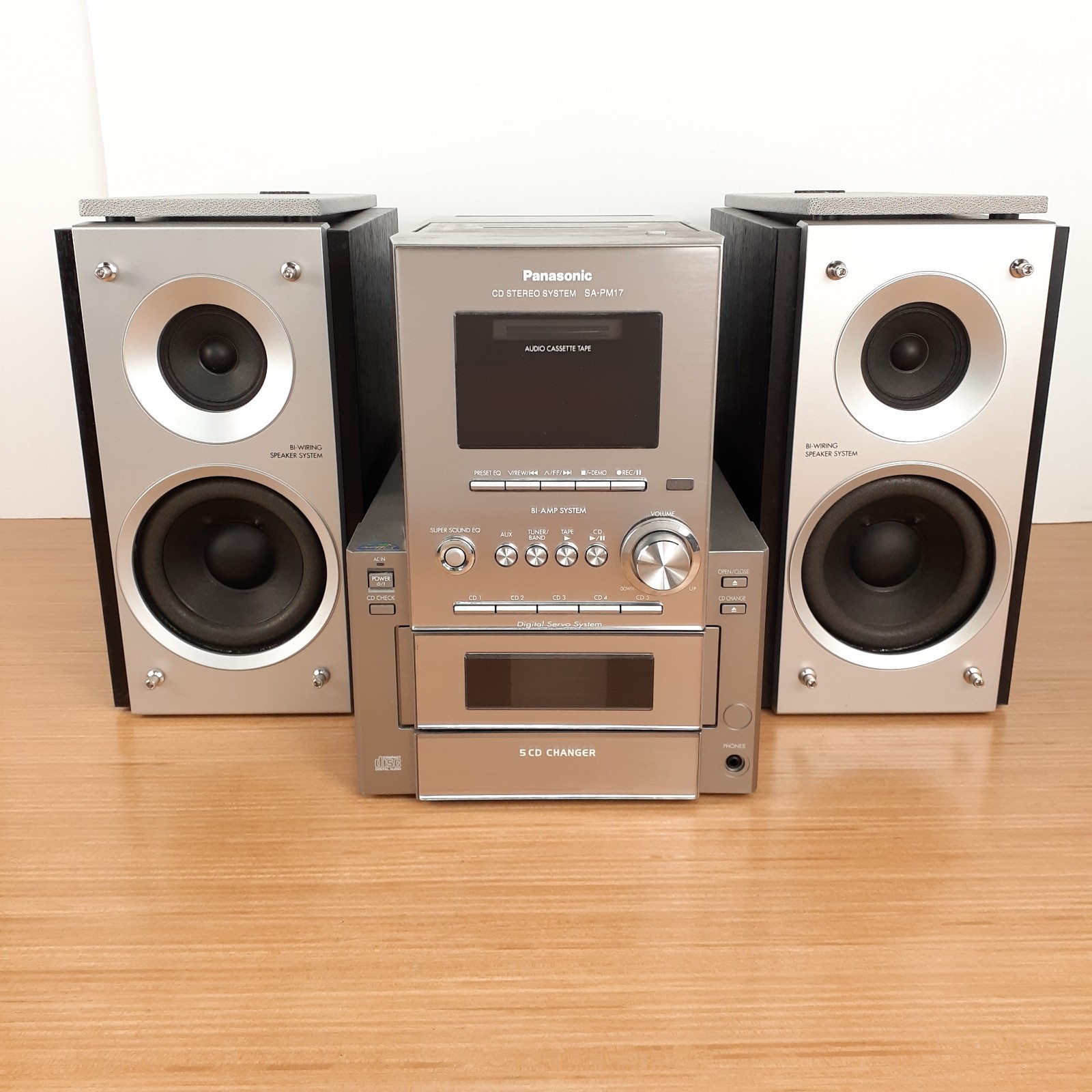 Receiver Cassette 5-cd Radio