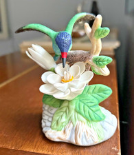 Russ Berrie Pieśń przyrodnicza, Kolorowa, Figurka "Koliber szeroko zapowiadany" #15429