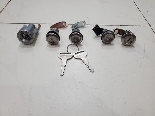Toyota Land Cruiser BJ60, BJ62, FJ60 Lock Key Set Ignition, Trunk, Door & Fuel