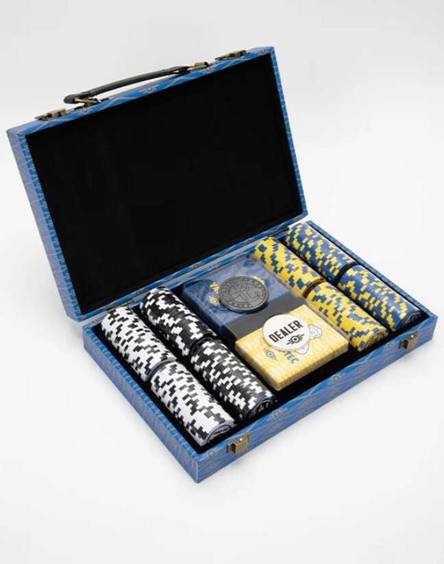 Fallout 4 76 New Vegas Vault Tec Chips Poker Set Playing Card Deck