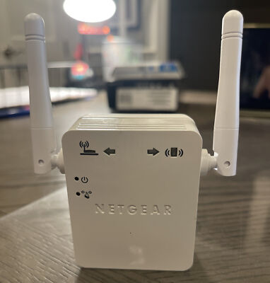 Netgear Wifi Range Extender WN3000RPv3 Pre-Owned