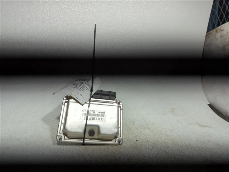 Módulo de control electrónico ECM del motor 3,0 L DOHC compatible con 02-03 AUDI A4 125496 Foto 2 de 4