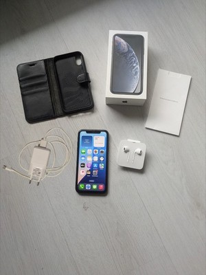 Apple iPhone XR 64GB Schwarz ohne Simlock ohne Vertrag