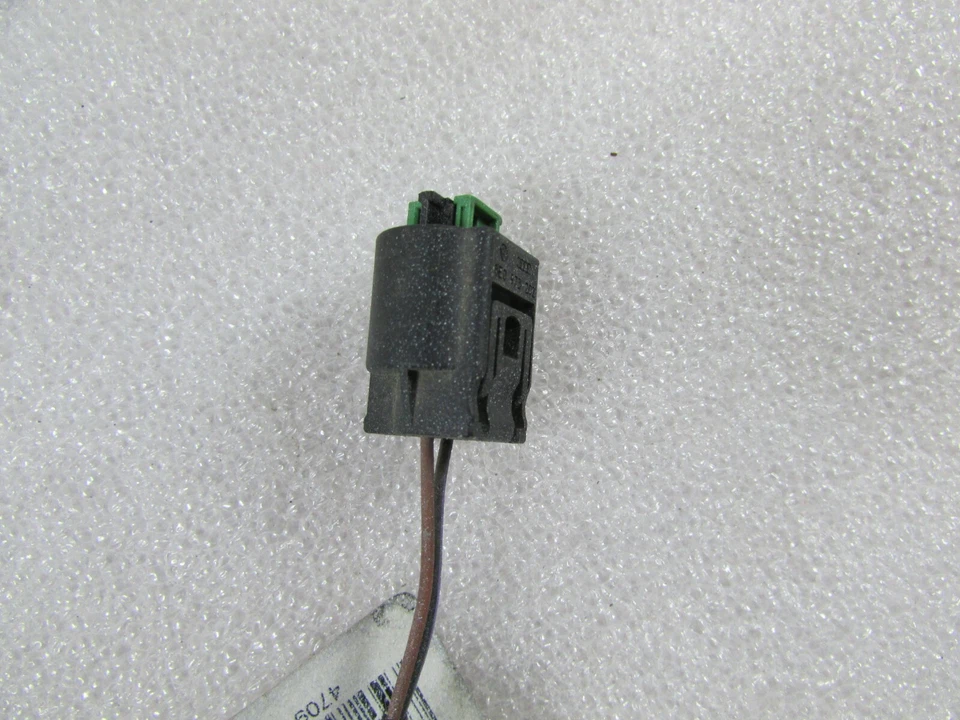 Lamborghini Aventador, chicote de fios de luz/lâmpada marcador traseiro, usado, P/N 470945410 - Imagem 3 de 4