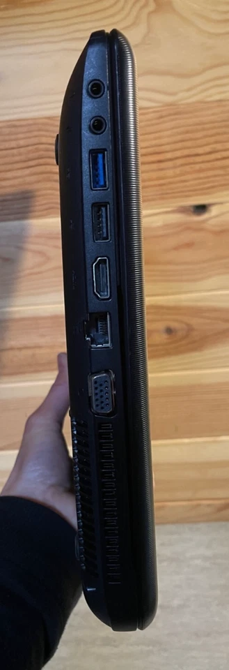 Ordinateur portable Toshiba Satelite Pro C50-A pour pièces (1) - Photo 4/4