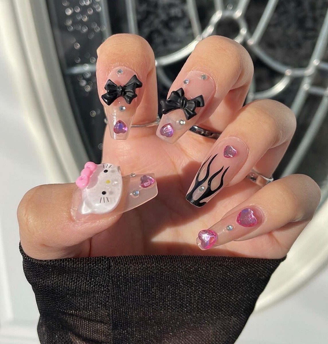 Hello Kitty Press On Nails Coffin Shape 24pcs with Glue