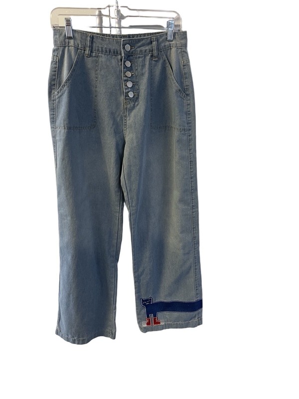 Cat On Jeans Embroidered On Bottom of Jean Leg Wearing Boots  Sz L  -Light Blue