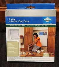 PetSafe 2-Way Interior Cat Door Small 1 lb - 15 lb Open Box