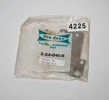 Sub Zero 3-54-041-0 Bracket